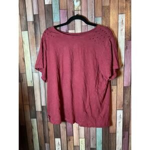 Layerz Clothing Co. Maroon Short Sleeve Distressed T-Shirt Women’s Size Small